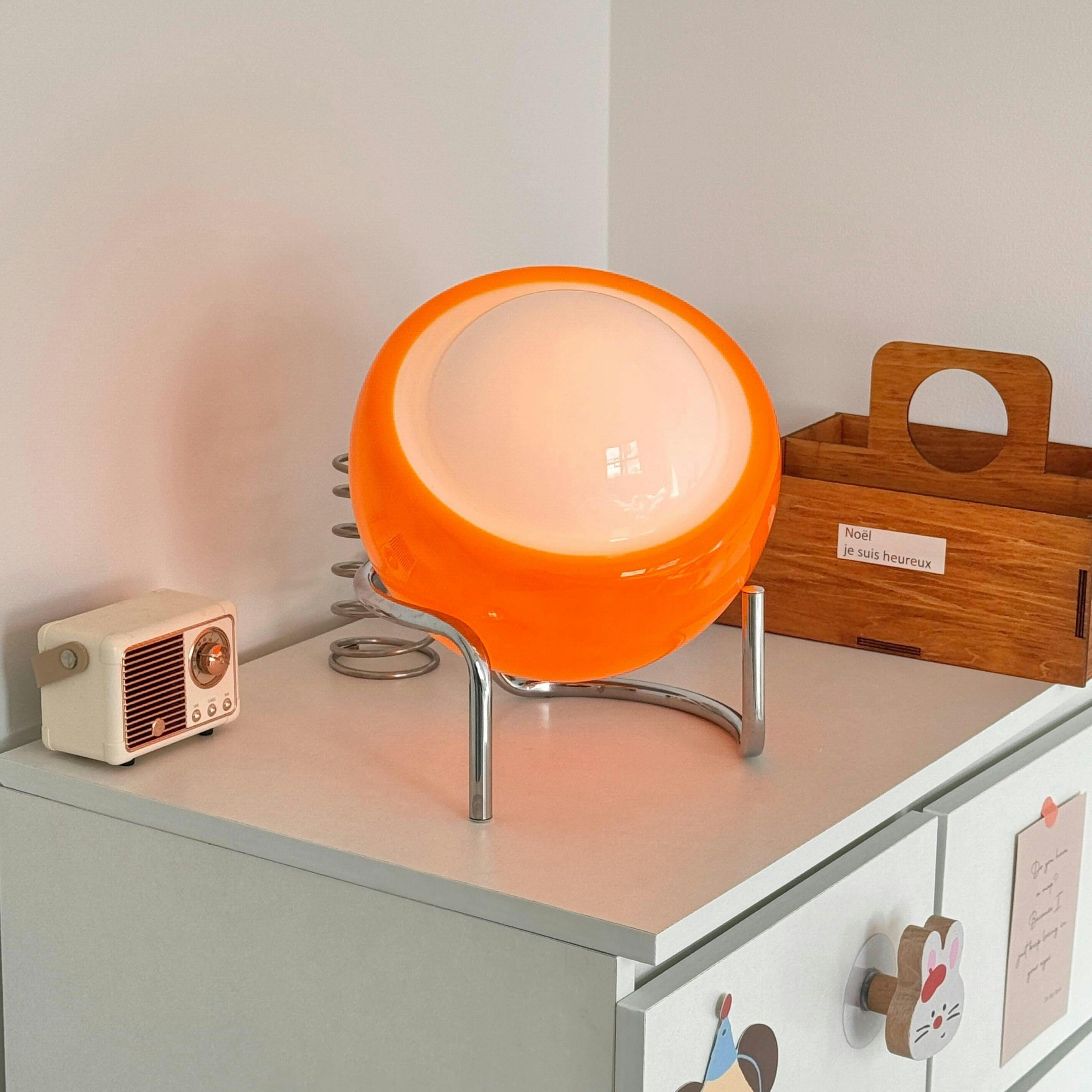 Lampada da tavolo moderna Sylas arancione Bauhaus a forma di fungo (5).webp__PID:133ae66b-61e7-44fd-8e46-213622abec29