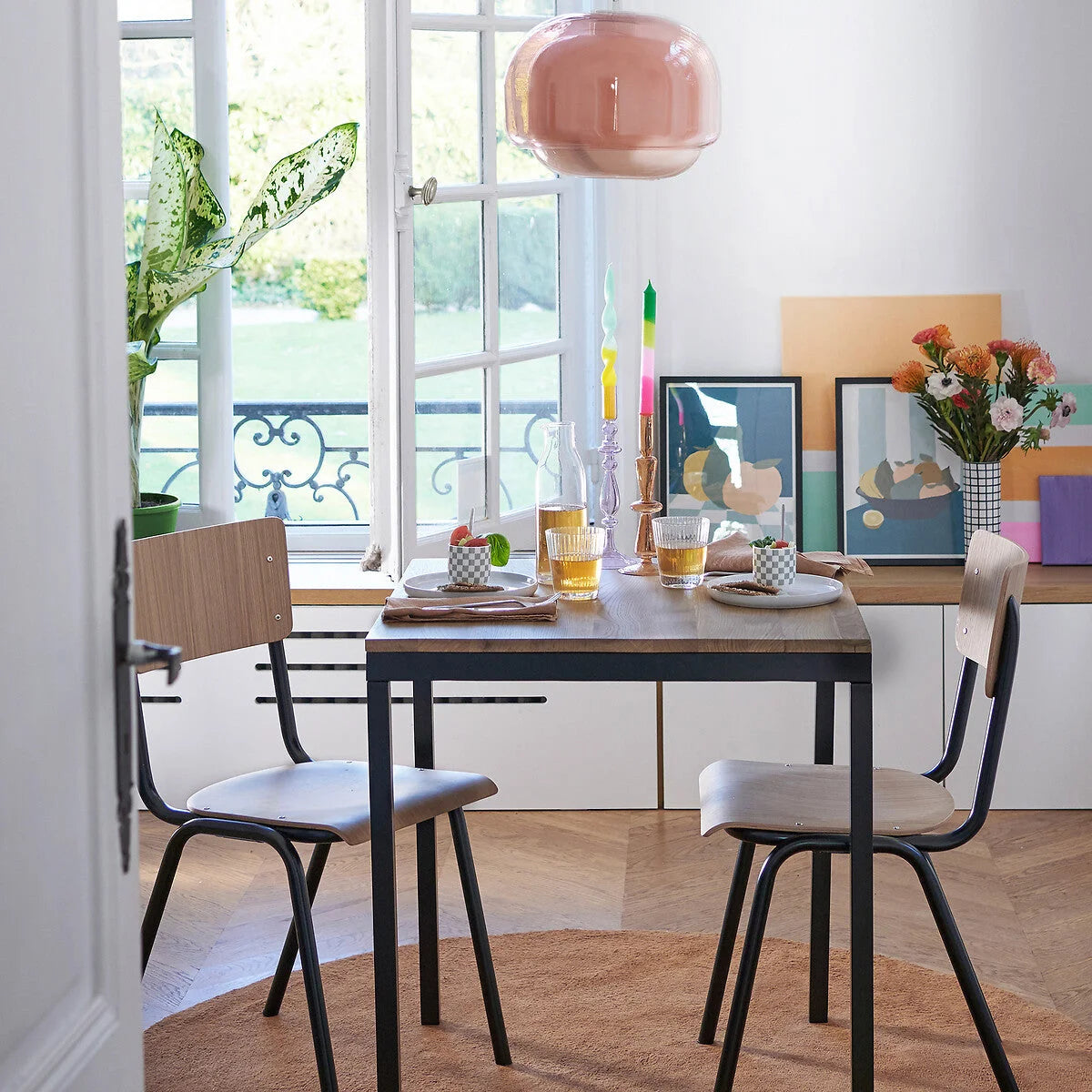 Sanae Nordic Runde, bunte Glaspendelleuchte (6).webp__PID:81e432b8-8eb1-4fc9-a087-592d2d78280c