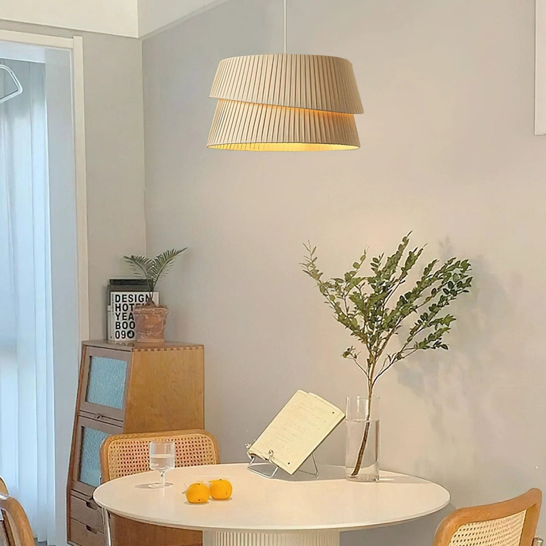 Sou_Minimalist_Retro_Linen_Assymetrische_Pendant_Light_1 (9).webp__PID:40d3ef5b-9508-451f-bfda-dc479e5cef55