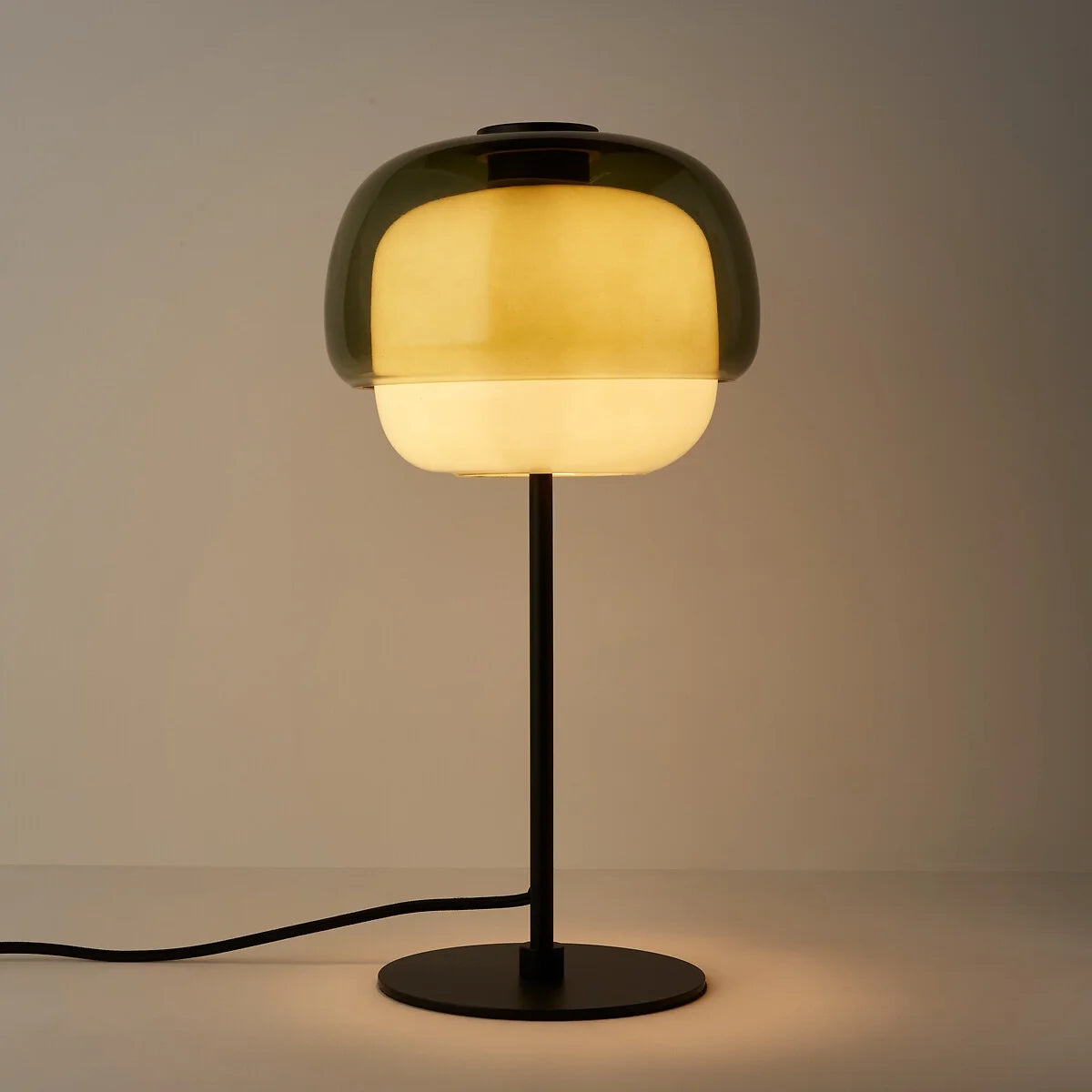 Elvrynor Nordic Colorful Glass Table Lamp 3 green.webp__PID:22d93bcc-227e-4f59-820b-8839570521af