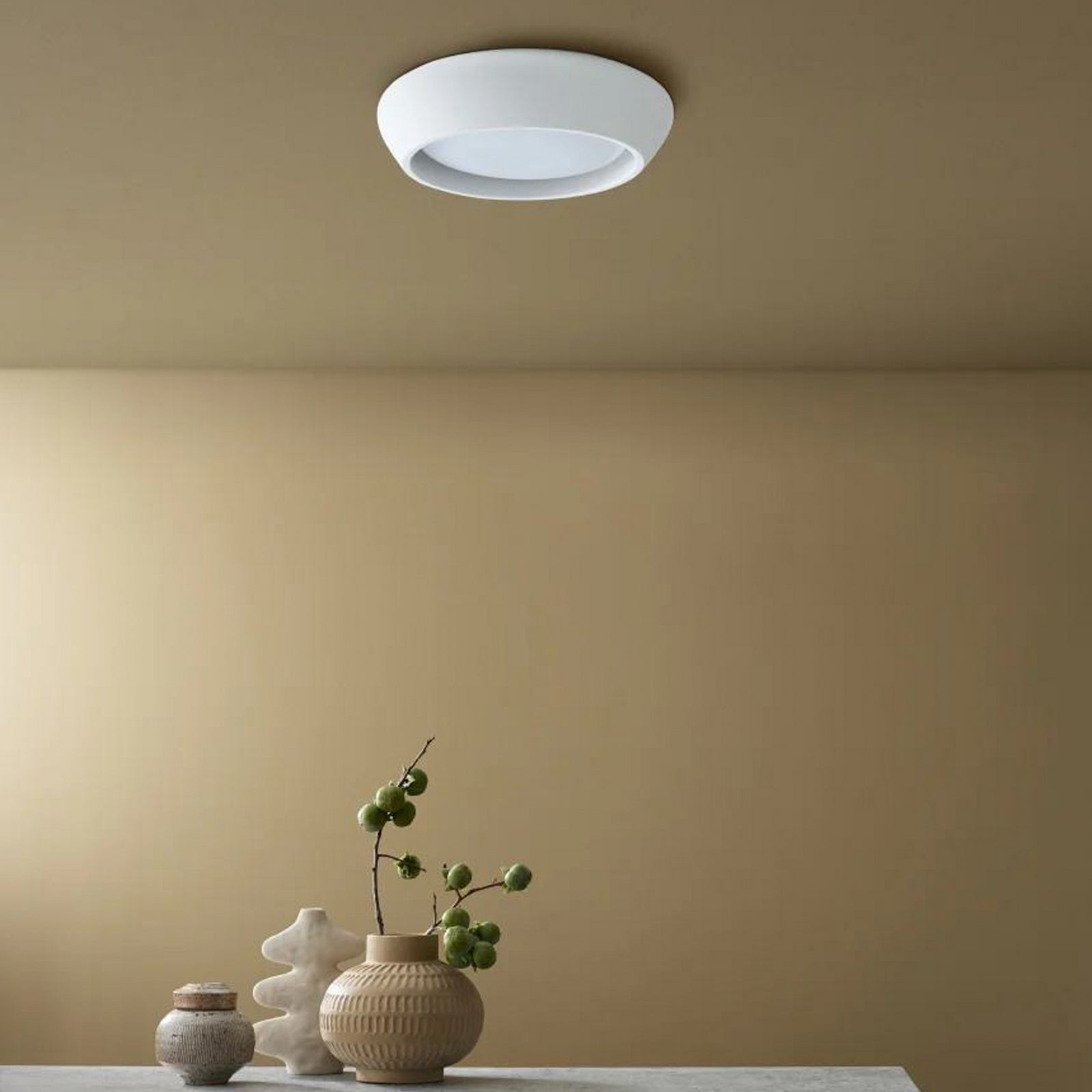 Astoria Minimalist Plaster Flush Mount Ceiling Light (6).webp__PID:9758ab5c-5fe1-4309-b2ed-90ff50f51766