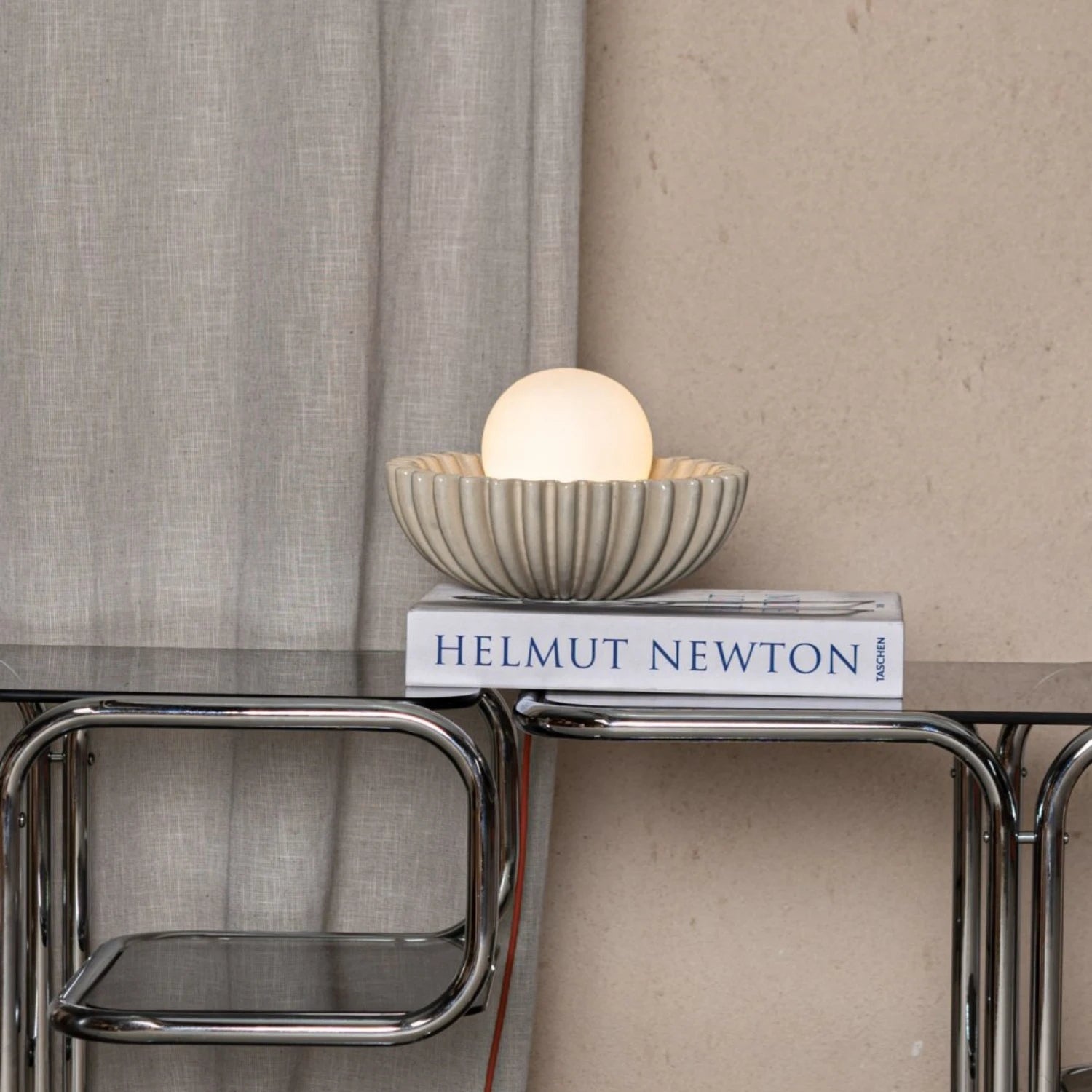Lampada da tavolo in ceramica beige Lior Wabi-Sabi (4).webp__PID:b3c62380-6017-4162-9635-a21dc1544124