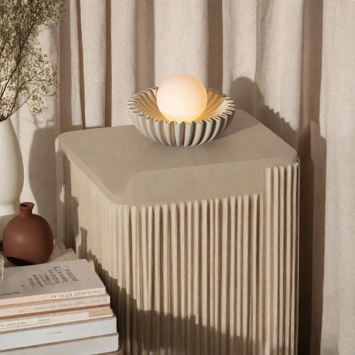 Lampada da tavolo in ceramica beige Lior Wabi-Sabi (2).webp__PID:9786b3c6-2380-4017-b162-1635a21dc154