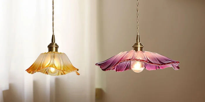 Lampa wisząca szklana w stylu retro Lotus detal2.webp__PID:61168ddd-42c6-4340-9a3e-417e3606e15f