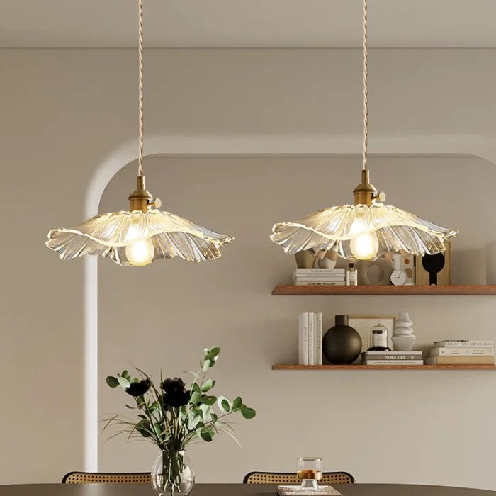 Lampa wisząca szklana w stylu retro Lotus detal10.webp__PID:9a3e417e-3606-415f-96eb-69f6ee929112
