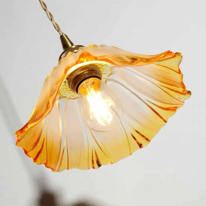 Lampa wisząca szklana w stylu retro Lotus detal8.webp__PID:63409a3e-417e-4606-a15f-16eb69f6ee92