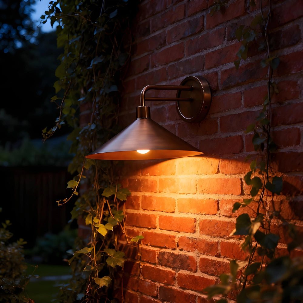 Lampa ścienna Rhett Vintage Metal Cone4.webp__PID:f40b83a5-42de-4ae9-8281-8353537a0c16