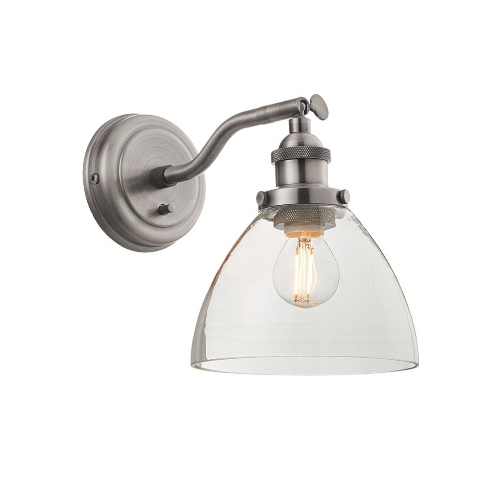 Griffin industriële verstelbare glazen wandlamp7.webp__PID:78901232-fd67-4120-937a-ad46459653a4