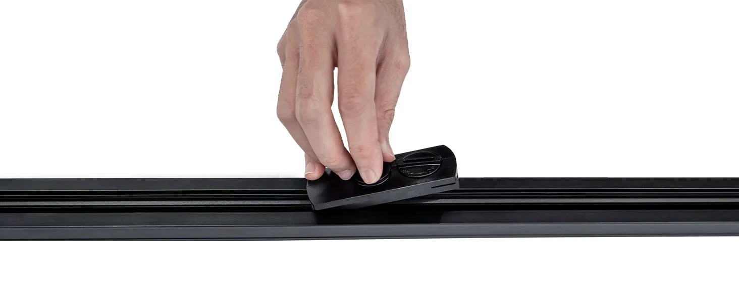Émera Modern 360 Degree Rotation Ceiling Rail For Light (18).webp__PID:39f418cf-f910-4f8e-b6fb-81b889803df0
