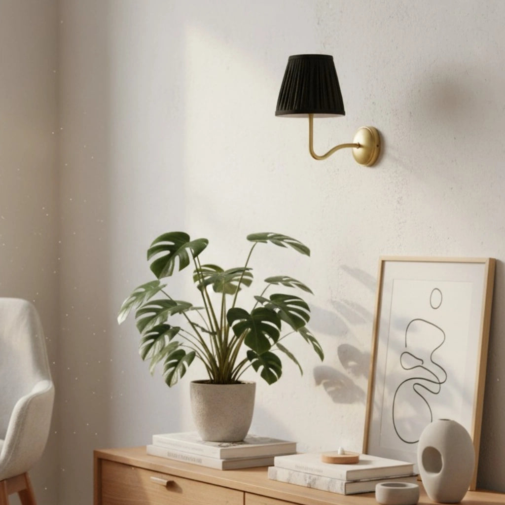 Lampada da parete plissettata in cotone lino vintage Valkeryn4.webp__PID:b9ca6d68-b54e-44d0-b1c8-17e31757fc6e