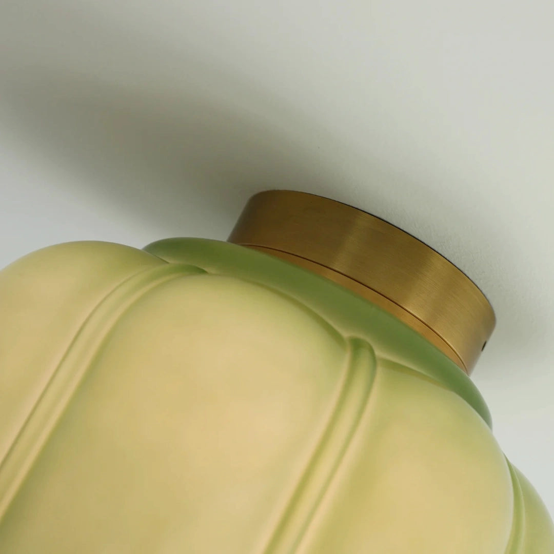 Plafonnier lanterne en verre crème vintage Karen detail2.webp__PID:6df69917-f9c0-481a-b1a1-86b60767d98b