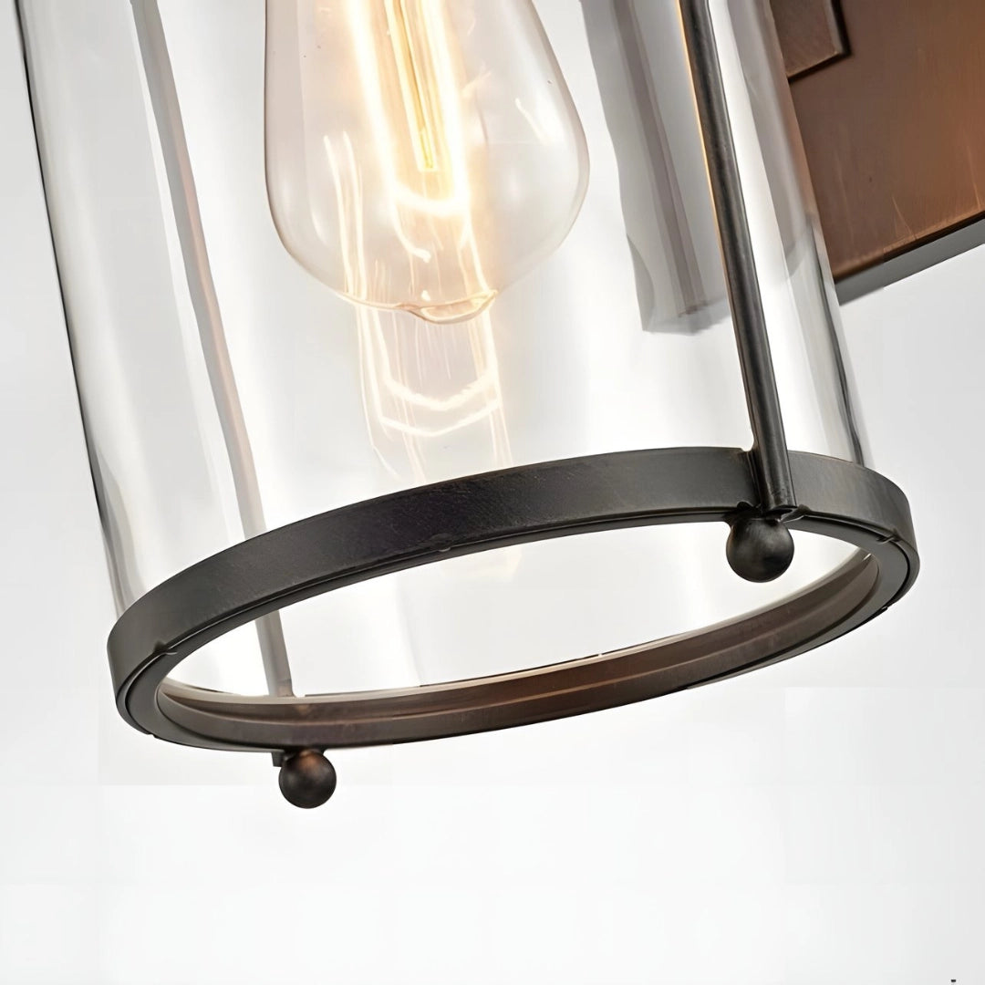 Carson Industrial Metallglas-Wandleuchte, Detail2.webp__PID:fcadf5a4-269f-4d46-817d-c0a90f799193