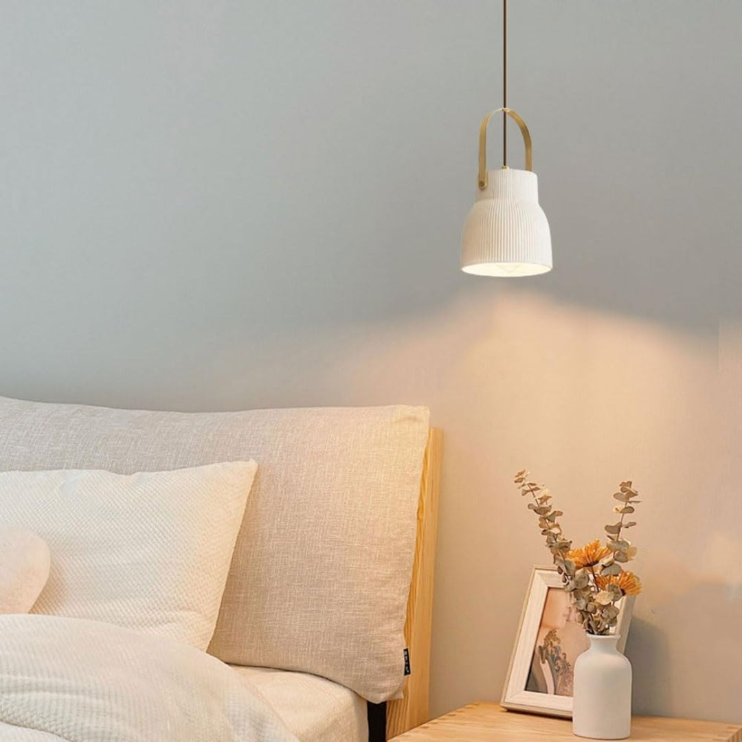 Lampada a sospensione moderna Avery con campana in ceramica a coste B3.webp__PID:c17f0531-3d59-4c37-bc29-bd3b1bfc3867