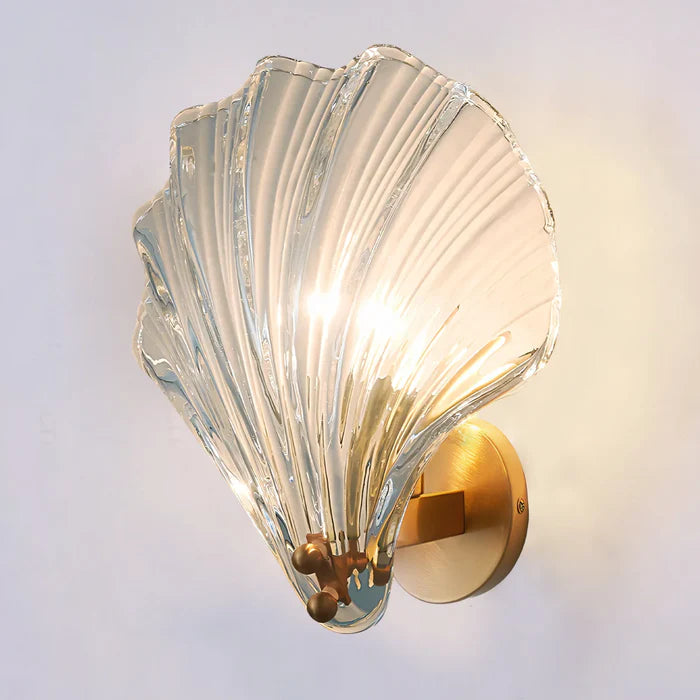 Luisshellwalllighttransparent.webp__PID:22b3fe8c-0245-46d8-b346-0cb473ce58c1