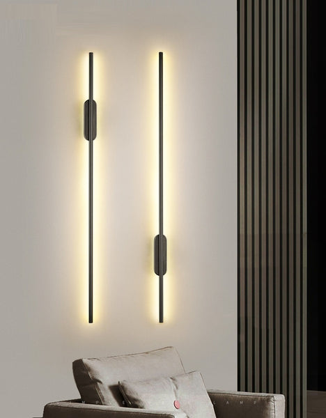 Lights of Scandinavia - Lissabon - Met zijn minimalistische ontwerp is deze prachtige wandlamp perfect om een eigentijdse look toe te voegen aan uw woonkamer, slaapkamer of kantoor. Kies uit 4 maten en 4 lichtgevende kleuren om de perfecte pasvorm voor uw ruimte te vinden. U zult genieten van de warme sfeer van het duurzame LED-licht.